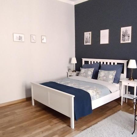Dominique Apartment Краков Экстерьер фото